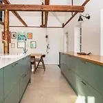 12 Person In Sonder Omme-by Traum