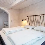 12 Person In Sonder Omme-by Traum Сённер-Омме