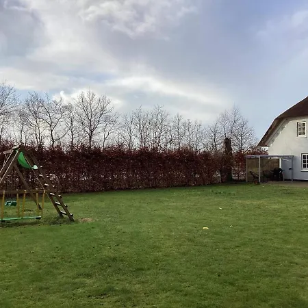 12 Person In Sonder Omme-by Traum *