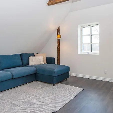 12 Person In Sonder Omme-by Traum * Sdr. Omme