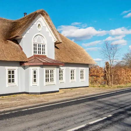 12 Person In Sonder Omme-by Traum * Omme