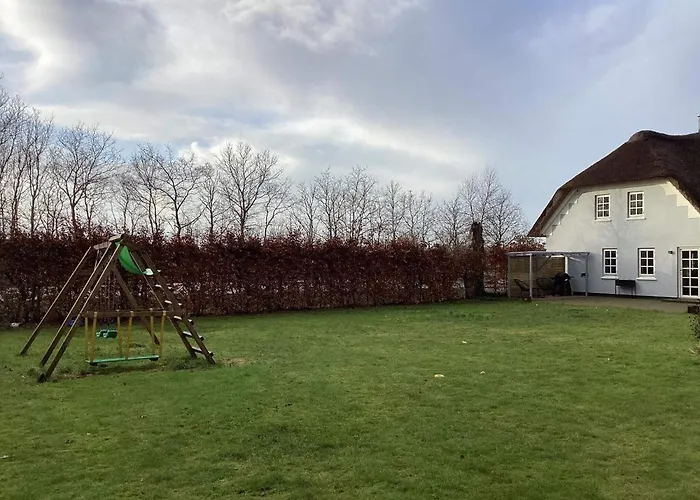 12 Person In Sonder Omme-by Traum *