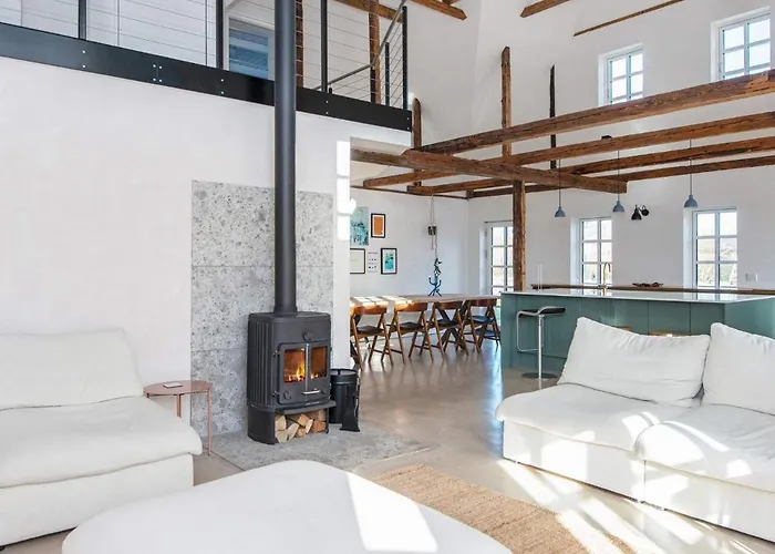 12 Person In Sonder Omme-by Traum Omme