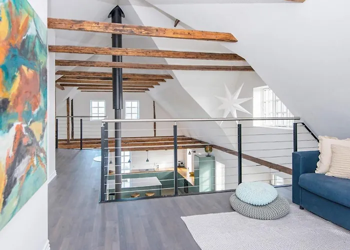 12 Person In Sonder Omme-by Traum Omme