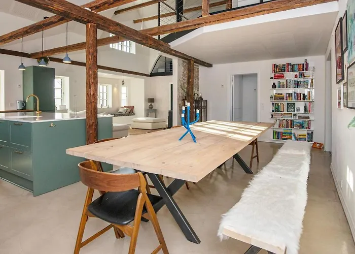 12 Person In Sonder Omme-by Traum *