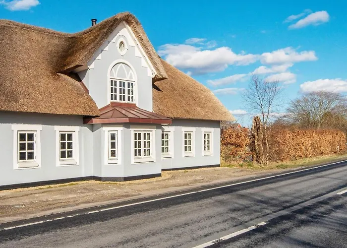 12 Person In Sonder Omme-by Traum * Omme